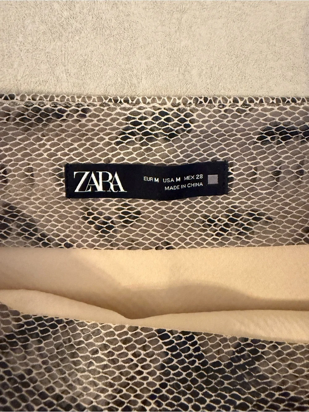Zara Snakeskin Print High Rise A-Line Mini Skirt Brown Taupe Beige Black Size M